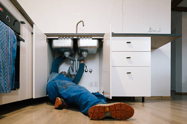 Professional Pipe Repair technician working in Waterloo, IL